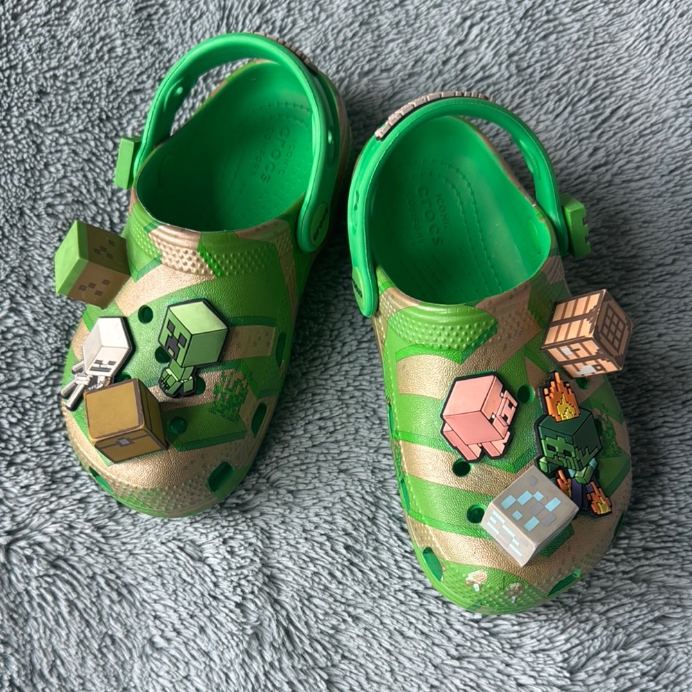 CROCS Minecraft C11 ( 2/2)